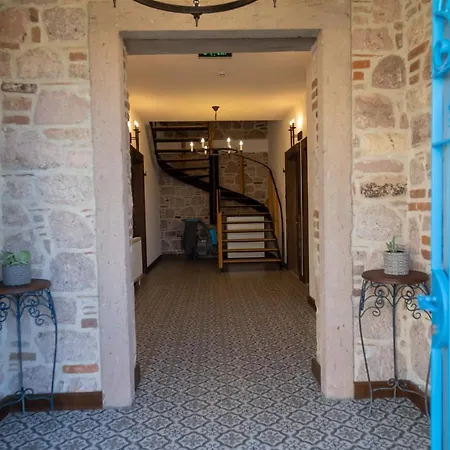 Marlo 12 Adult Only Ayvalı