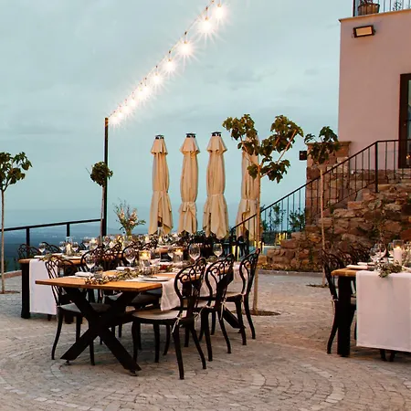 Marlo 12 Adult Only Ayvalı