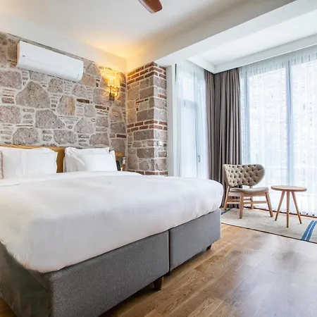 Marlo 12 Adult Only Hotel