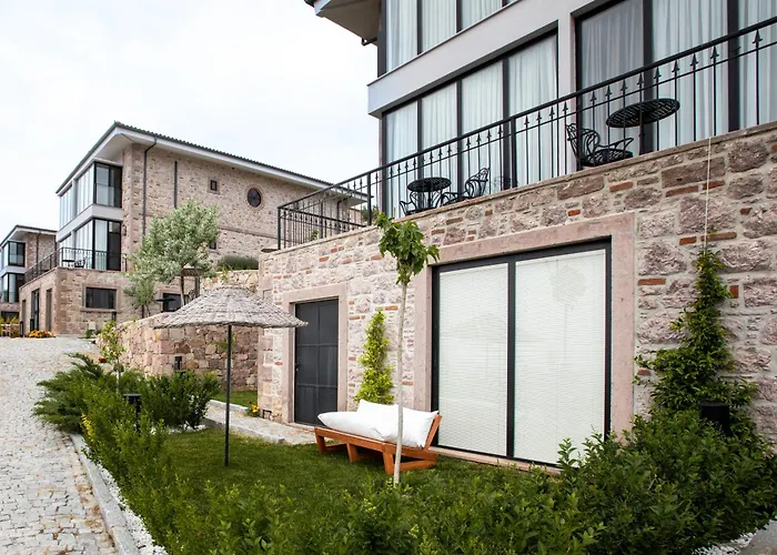 Marlo 12 Adult Only * Ayvalı