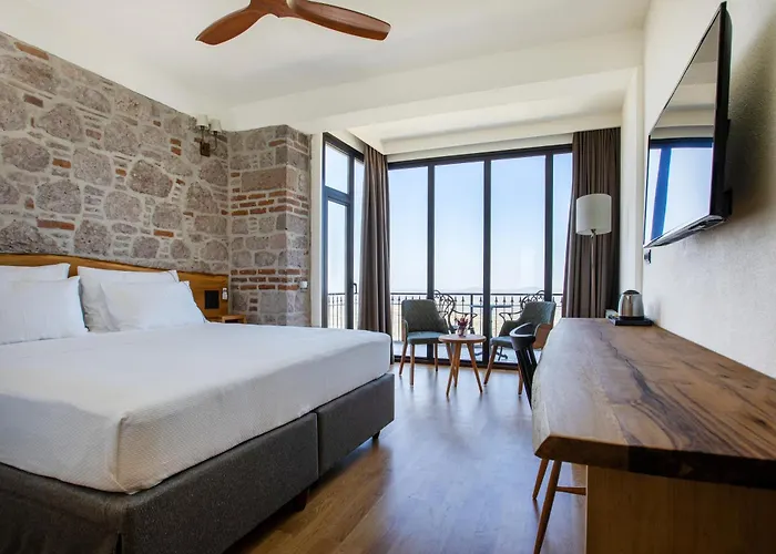 Marlo 12 Adult Only * Ayvalı