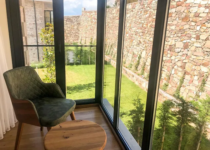 Marlo 12 Adult Only Ayvalı